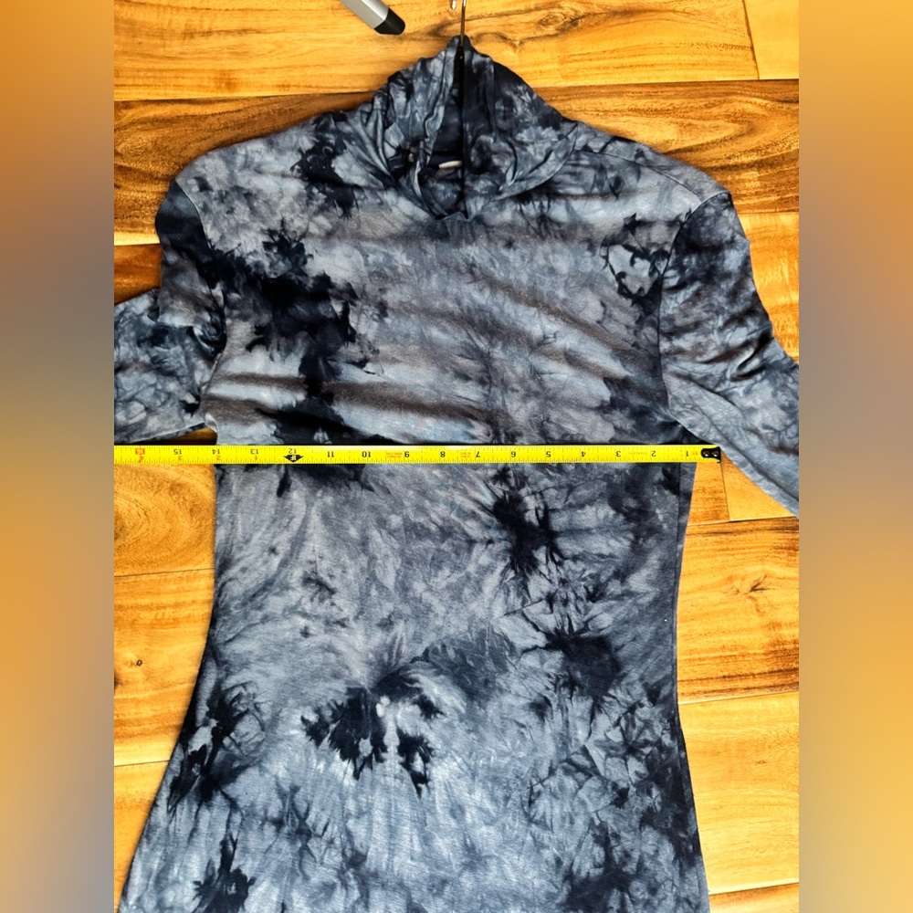 Lovers & Friends Tie-Dye Long Sleeve Dress - Picture 5 of 9